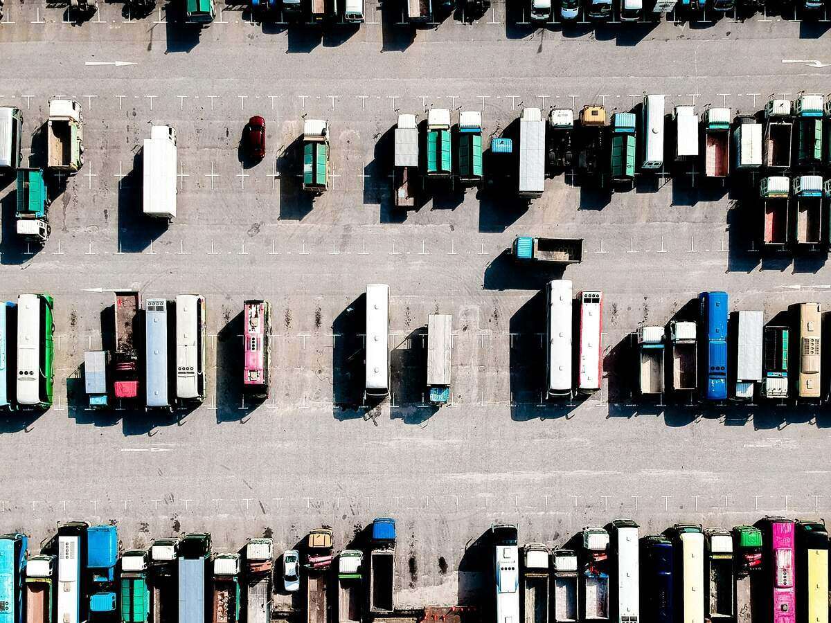 semi truck parking nashville tn